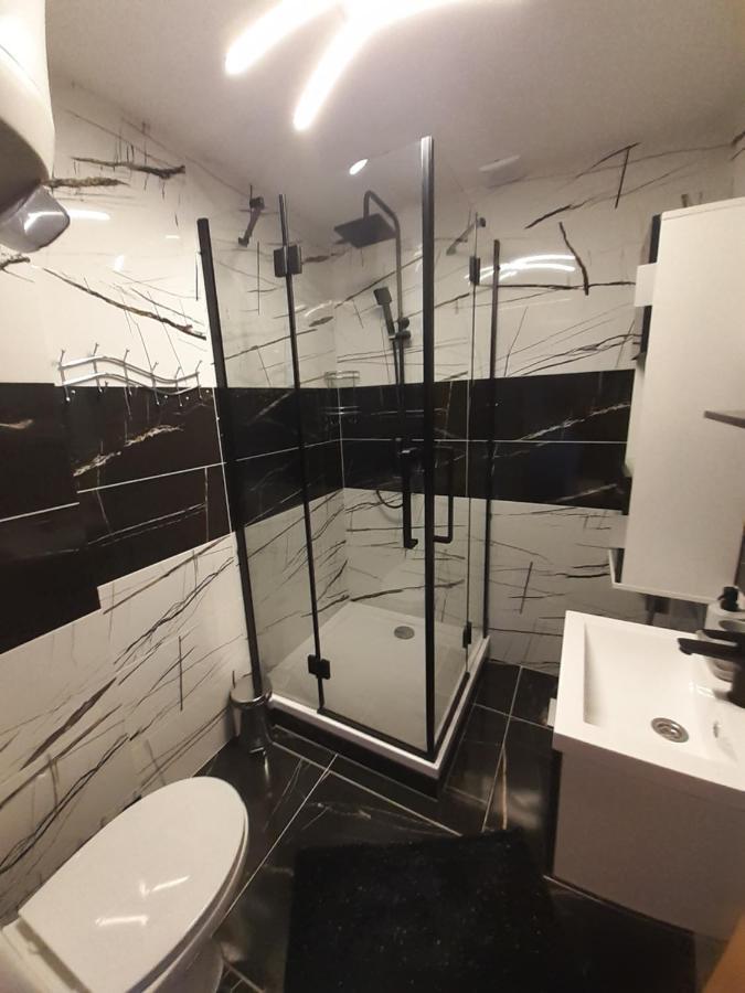 Apartman Laumar 3 Bzenec Buitenkant foto